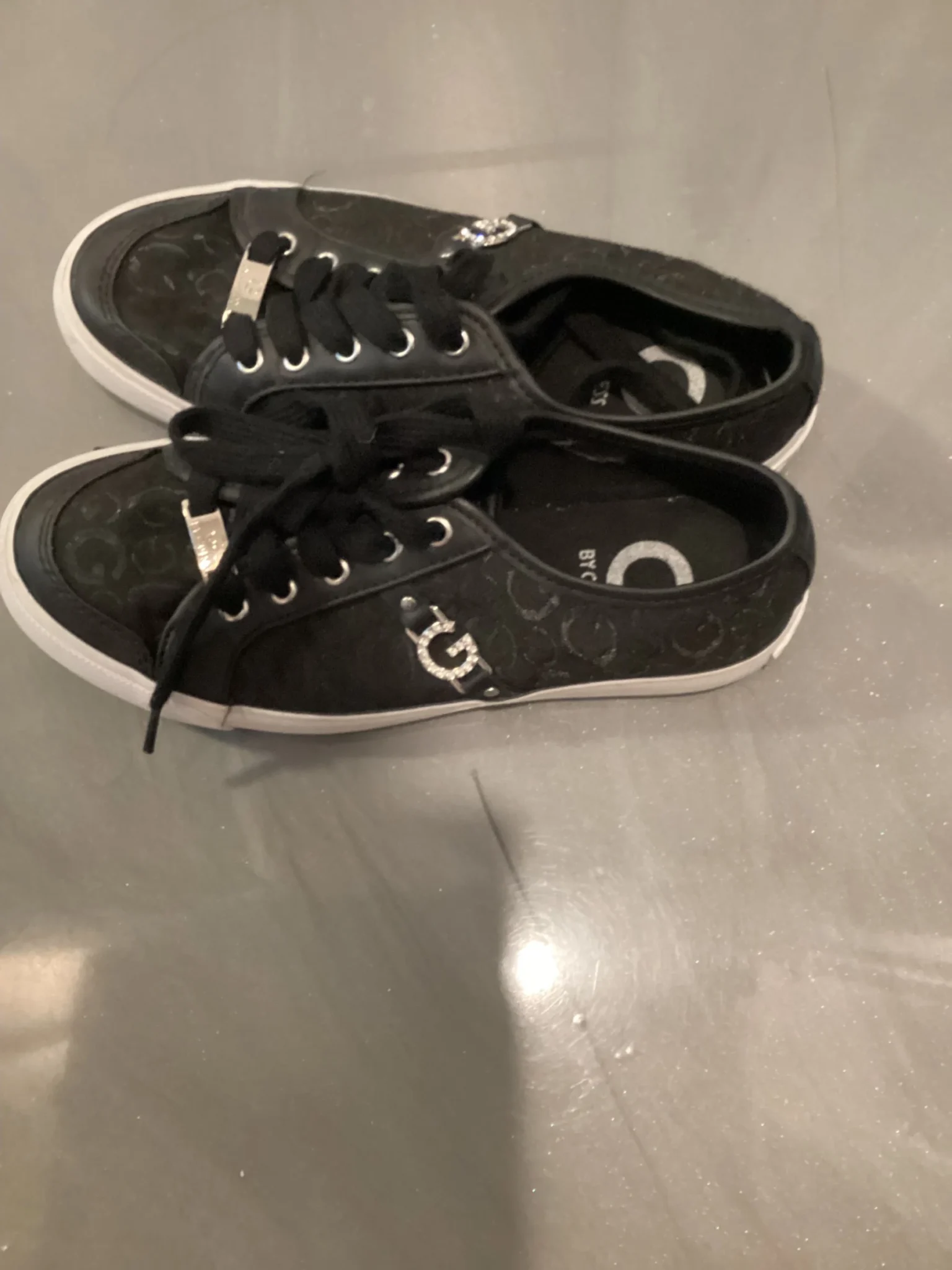 Image for Soulier Basket Guess