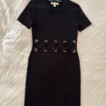 Featured thumbnail for Robe classique mi-cuisse
