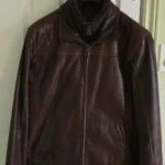 Featured thumbnail for Manteau en cuir brun avec col mouton détachable.