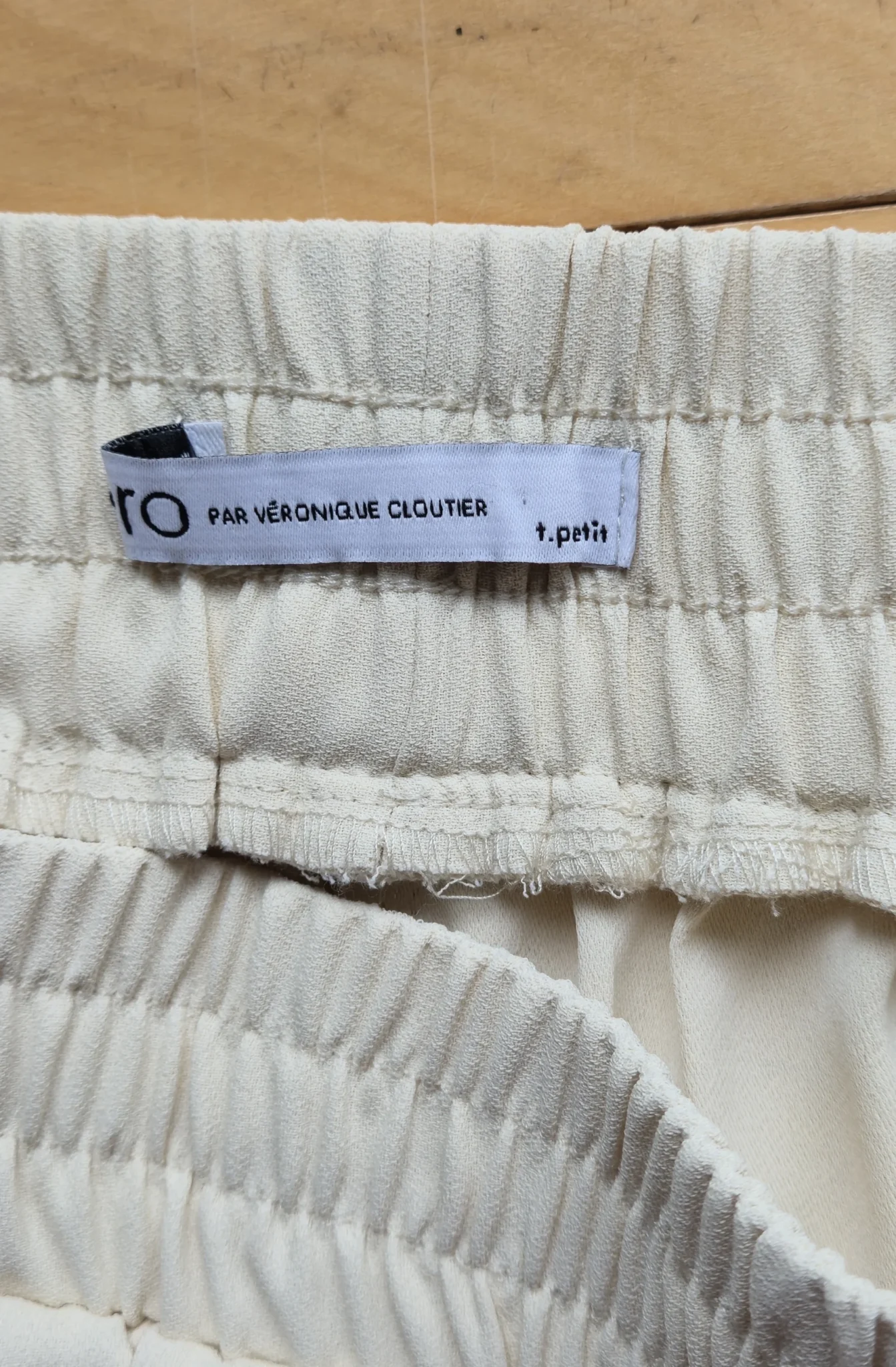 Image for Short vero de Véronique Cloutier, blanc cassé.