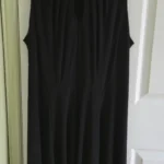 Thumbnail for Robe noire courte sans manche, large-xlarge.