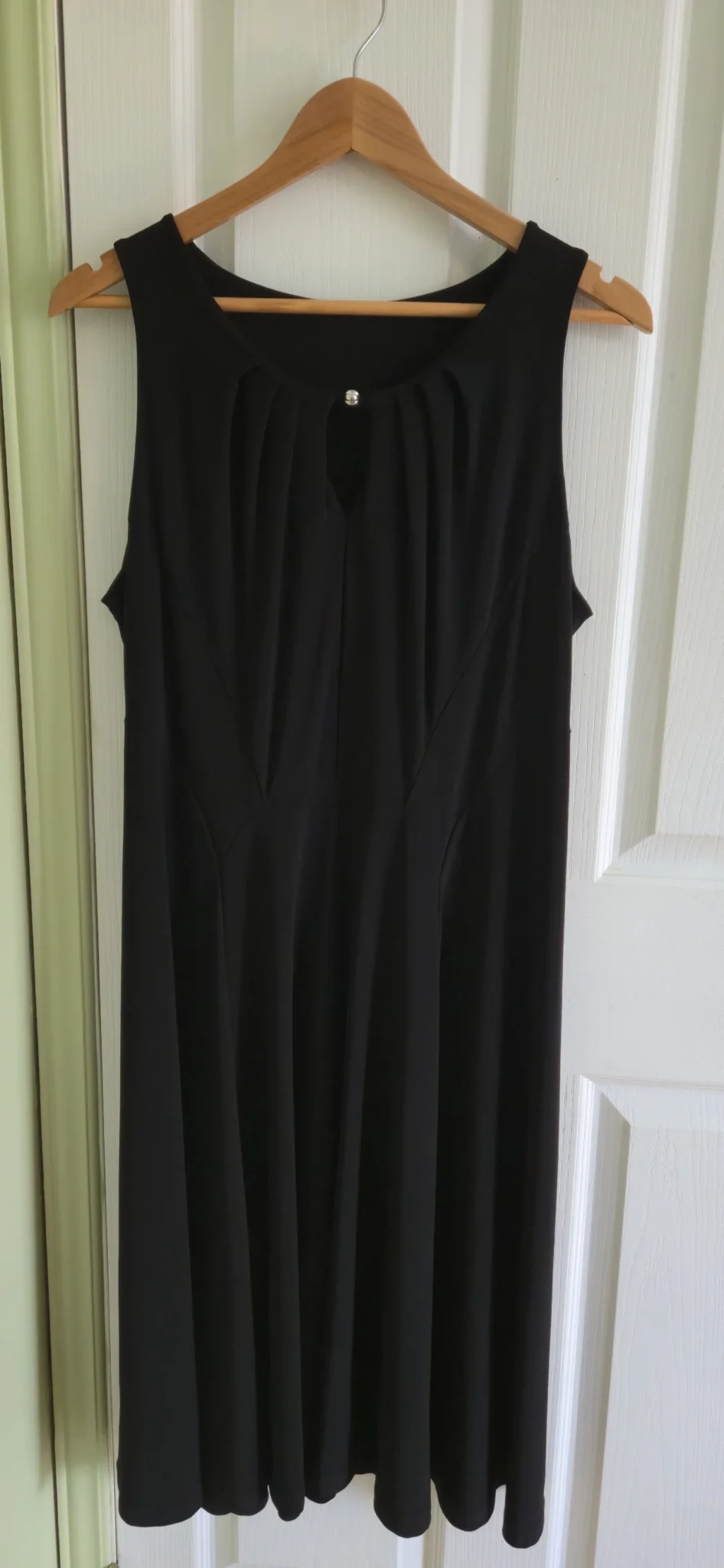 Image for Robe noire courte sans manche, large-xlarge.