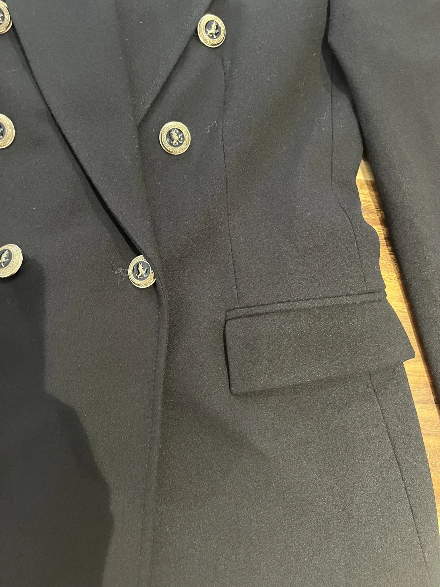 Image for Veston noir avec boutons dorés Zara