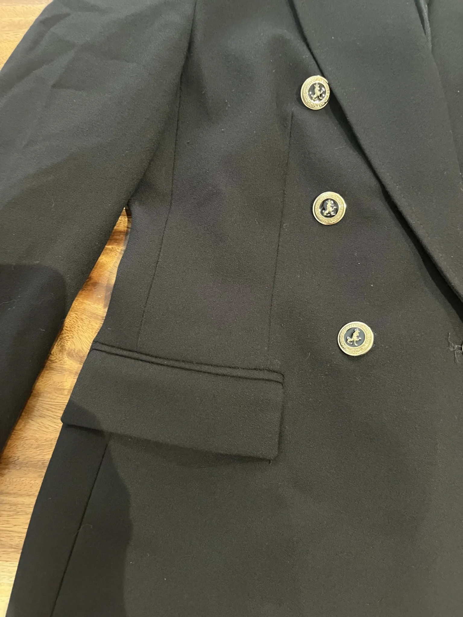 Image for Veston noir avec boutons dorés Zara