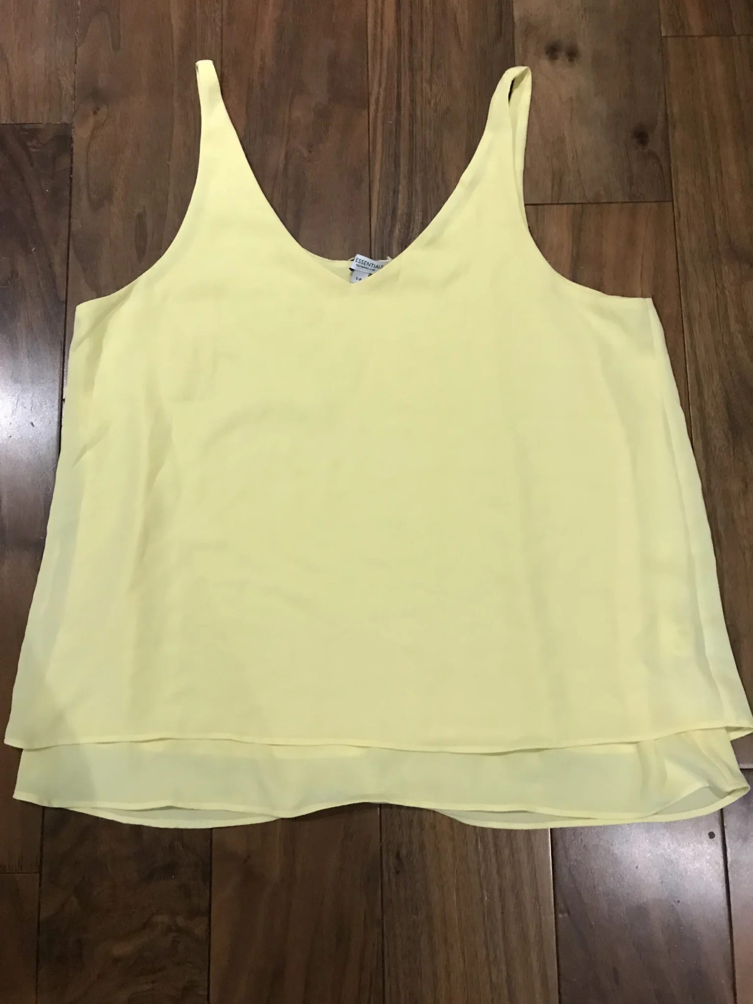 Featured image for Camisole jaune Essentials de Reitmans