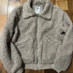 Featured thumbnail for Manteau en peluche beige Garage taille L