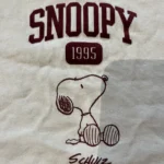 Thumbnail for Chandail Snoopy Uniqlo pour femme taille M