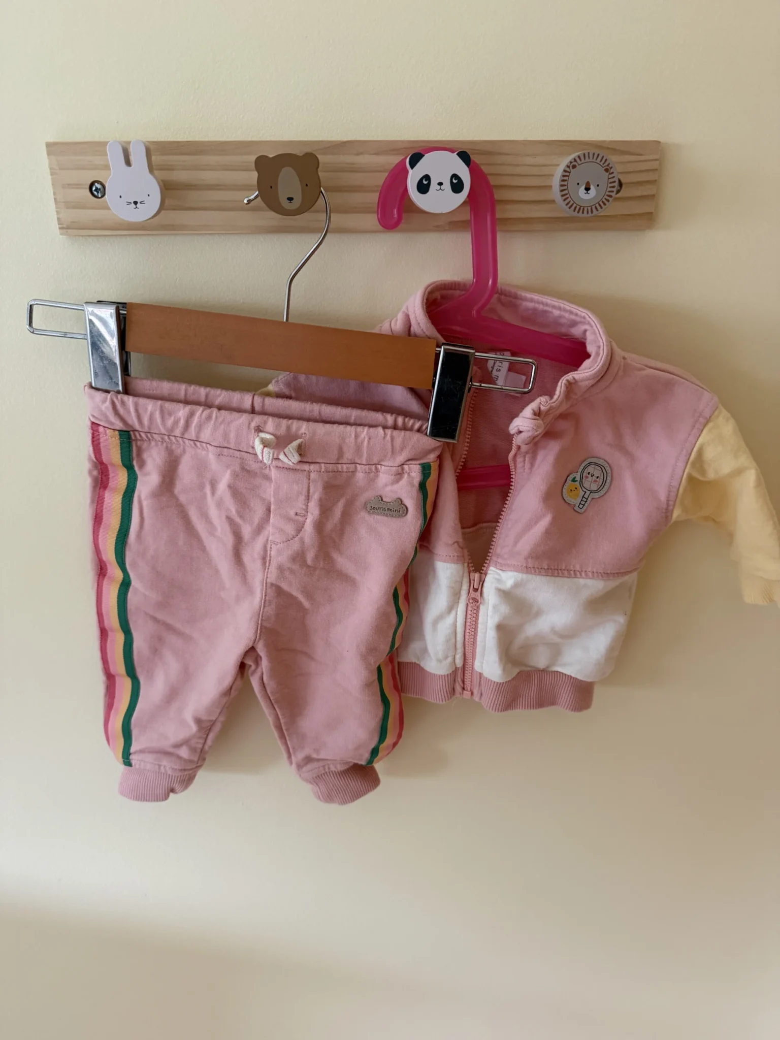 Featured image for Ensemble jogging bébé fille