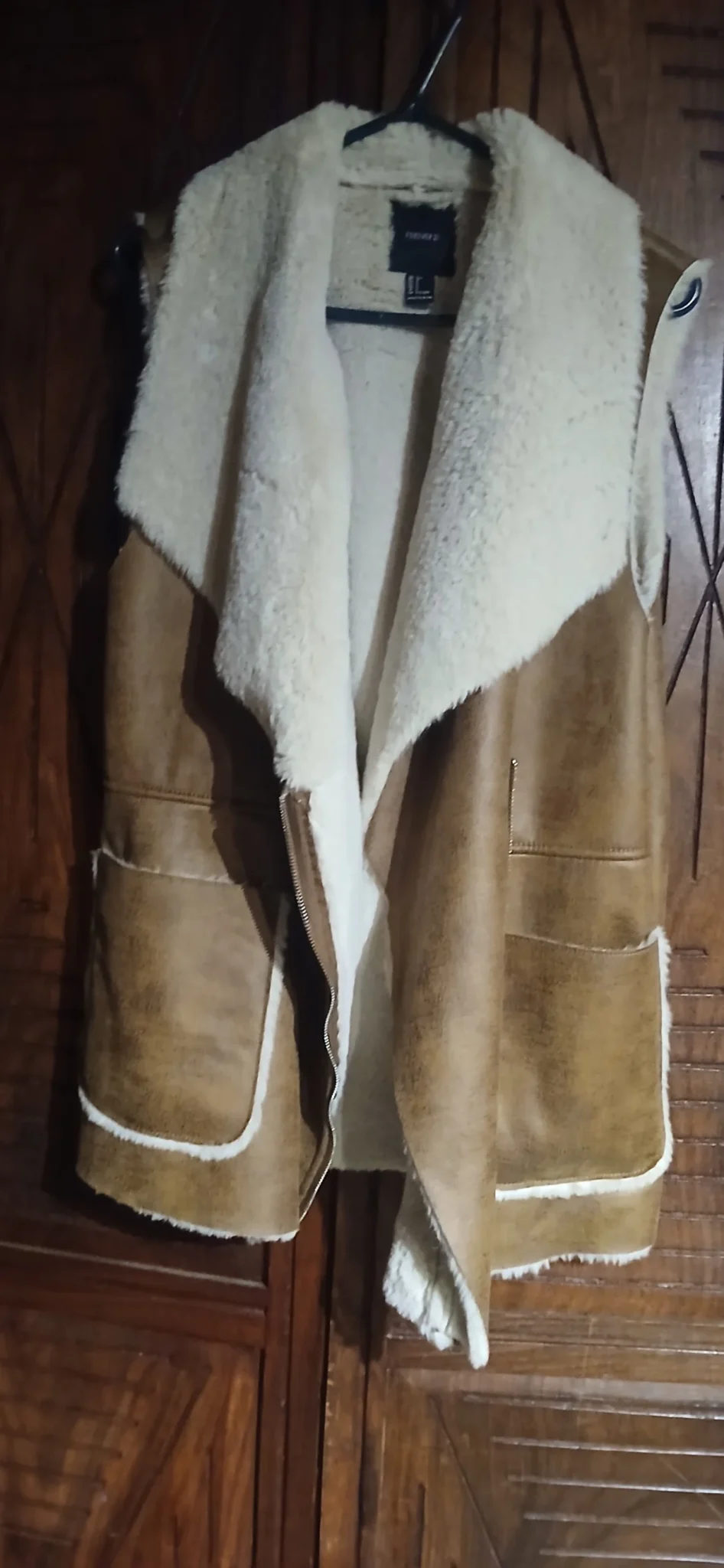 Image for Sleeveless coat