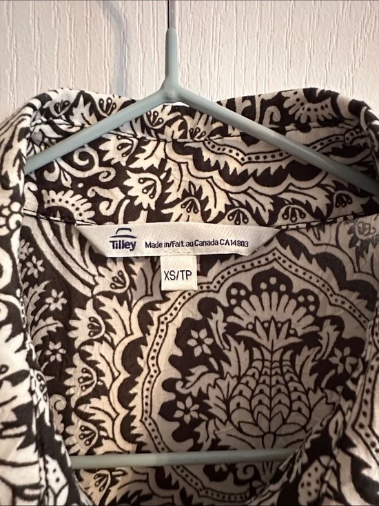 Image for Tilley patterned long-sleeved tunic, made in Canada