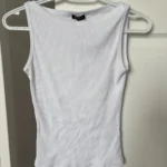 Featured thumbnail for Camisole côtelée à col bateau