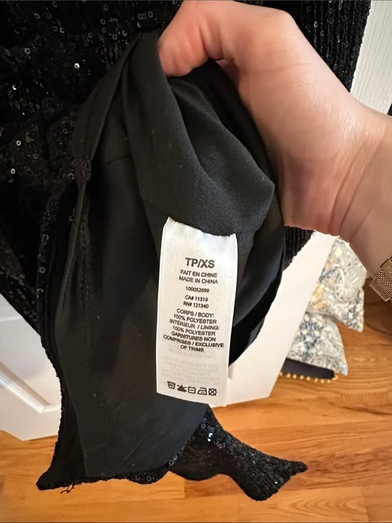 Image for Robe noire courte à paillettes à manches longues Dynamite