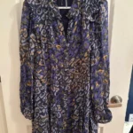 Featured thumbnail for Robe courte à manches longues à motif léopard Anthropolgie