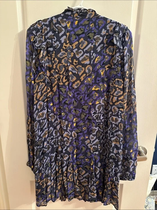 Image for Robe courte à manches longues à motif léopard Anthropolgie