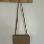 Thumbnail for Sac à main Matt and Nat - BUDA Vegan Crossbody Bag Modèle : Purity – SCONE