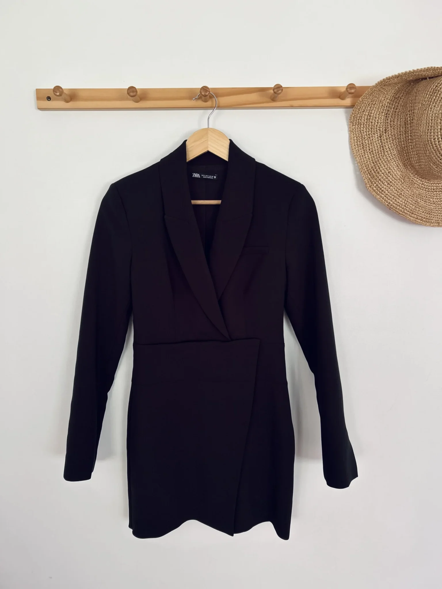 Featured image for Robe tailleur Zara - Taille S - Noir
