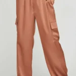 Thumbnail for Pantalon cargo chic en satin Gentle Fawn