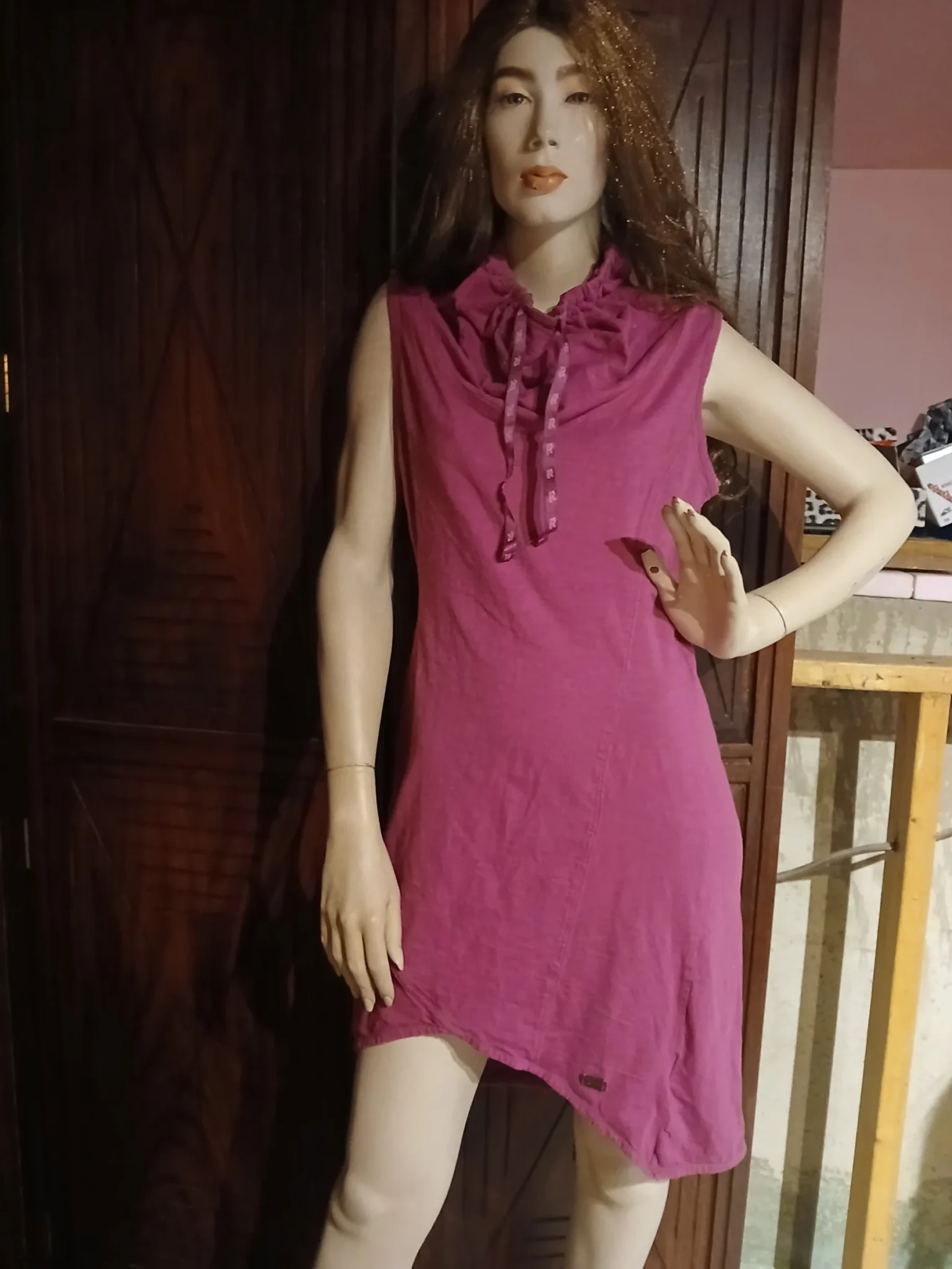 Featured image for Robe Fushia