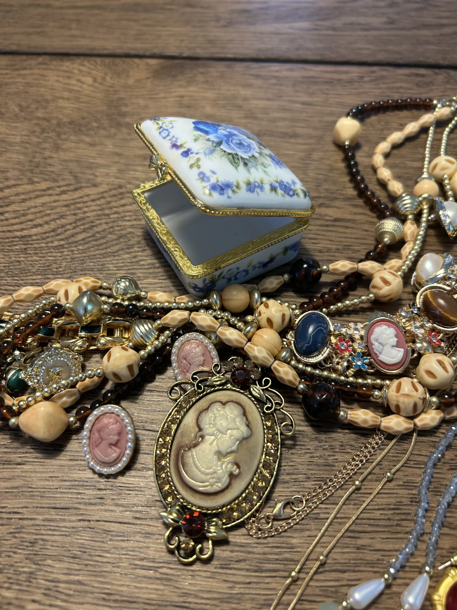 Image for A selection of antique and more recent jewellery :)