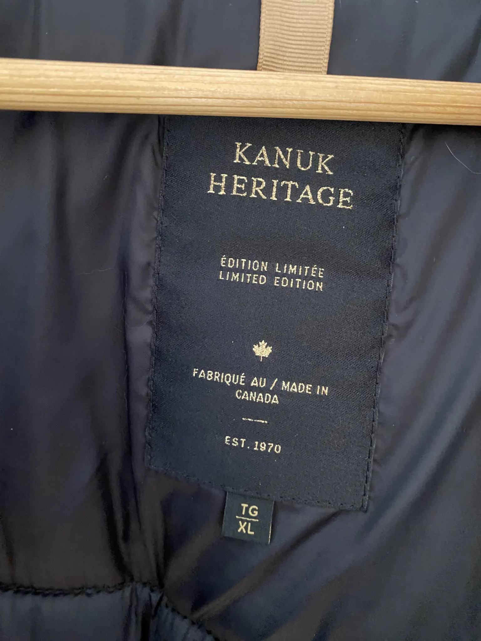 Image for Kanuk Typha – Green and Mauve XL