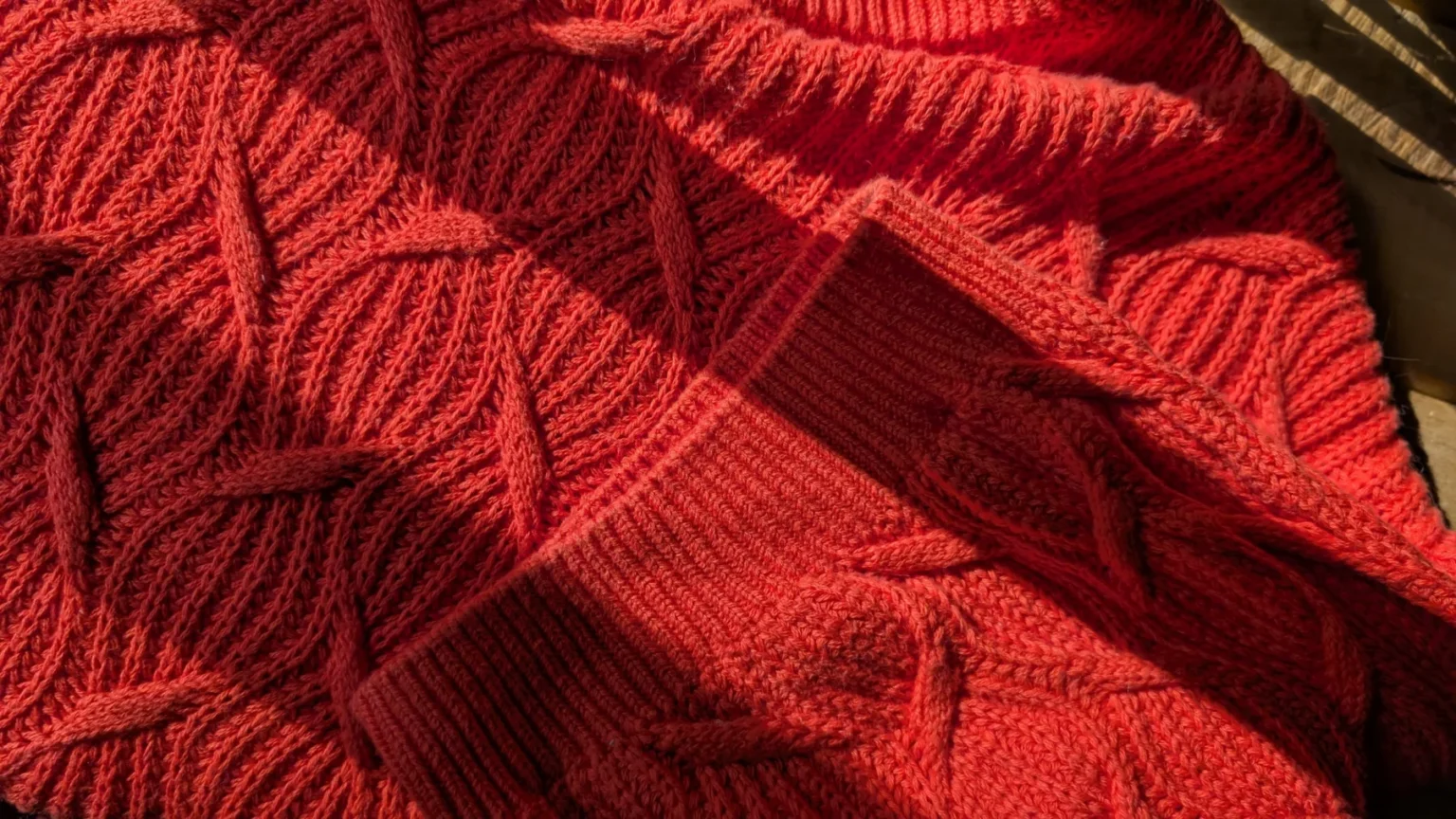 Image for Soaked jumper with balloon-style sleeves