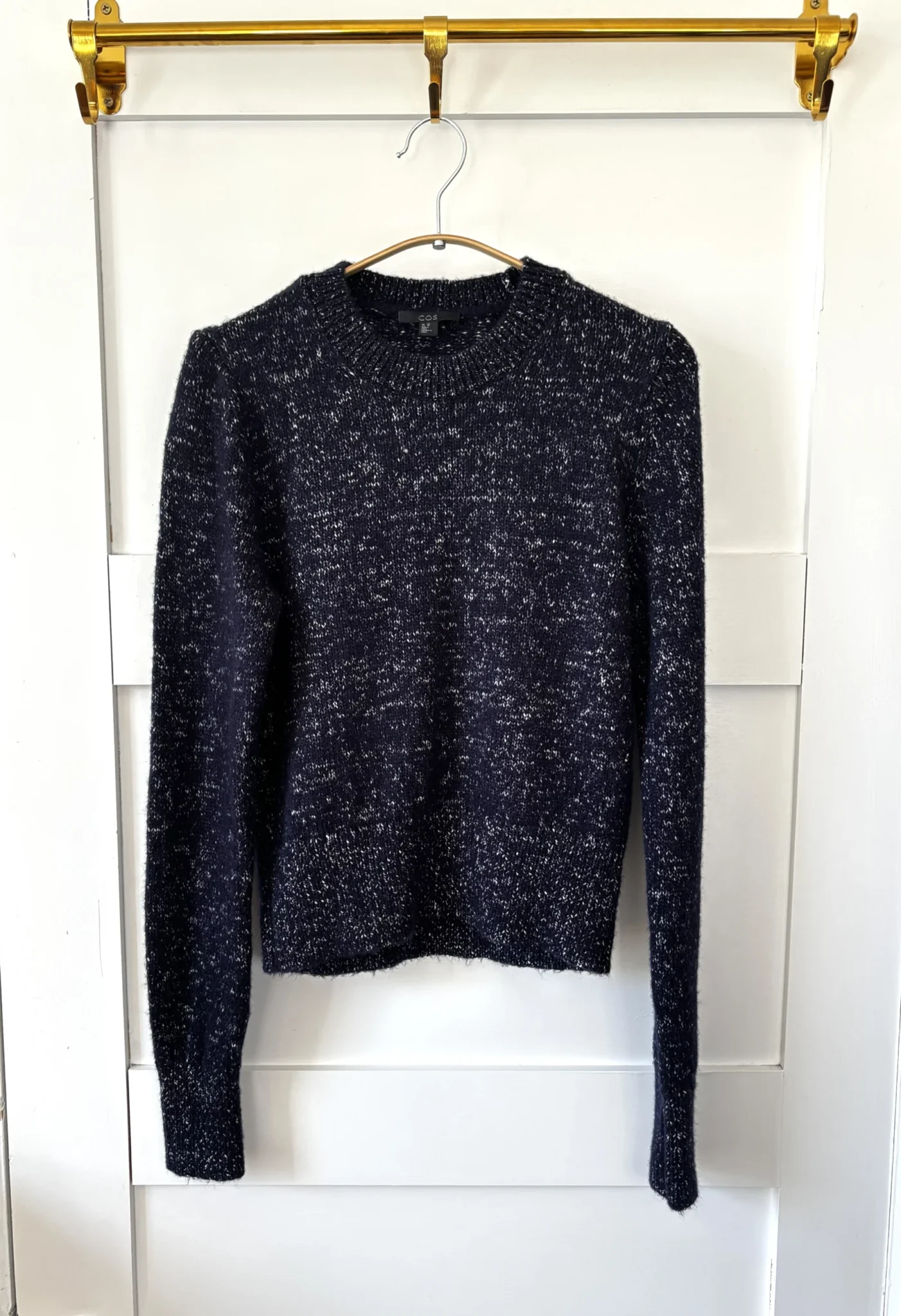 Featured image for ♥️Pull marine moucheté COS
