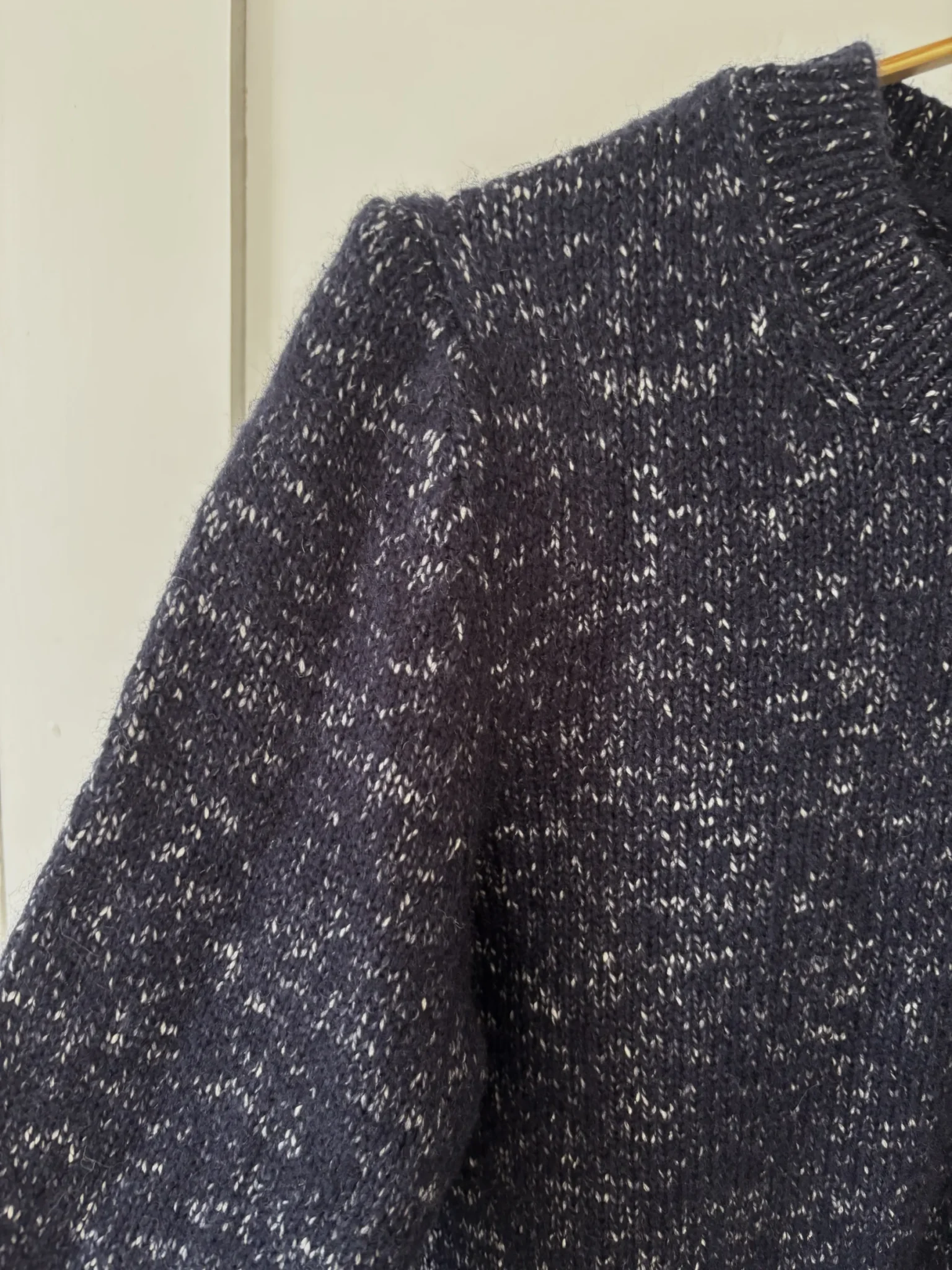 Image for ♥️Pull marine moucheté COS