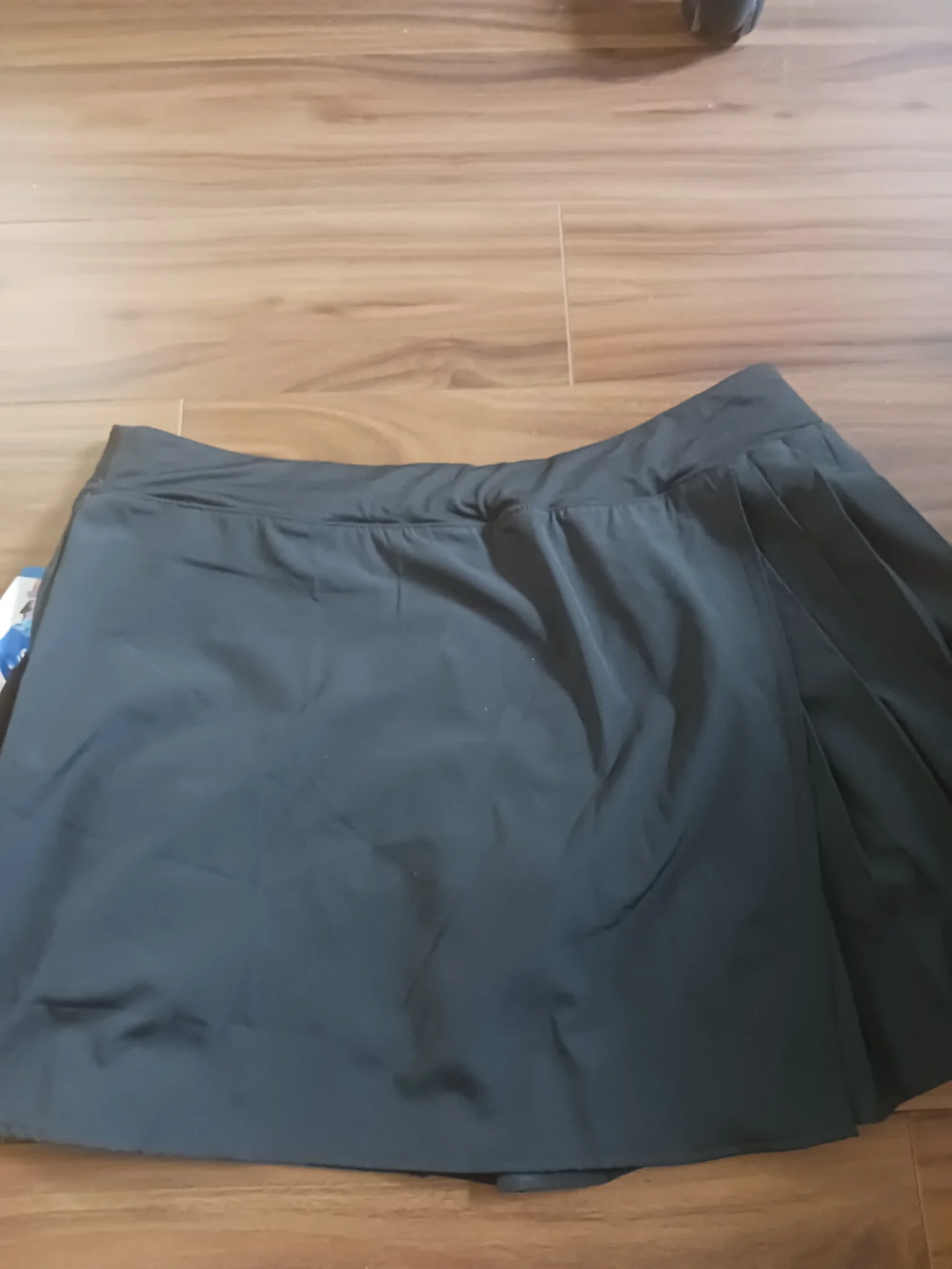 Image for Wide-leg black skirt-shorts