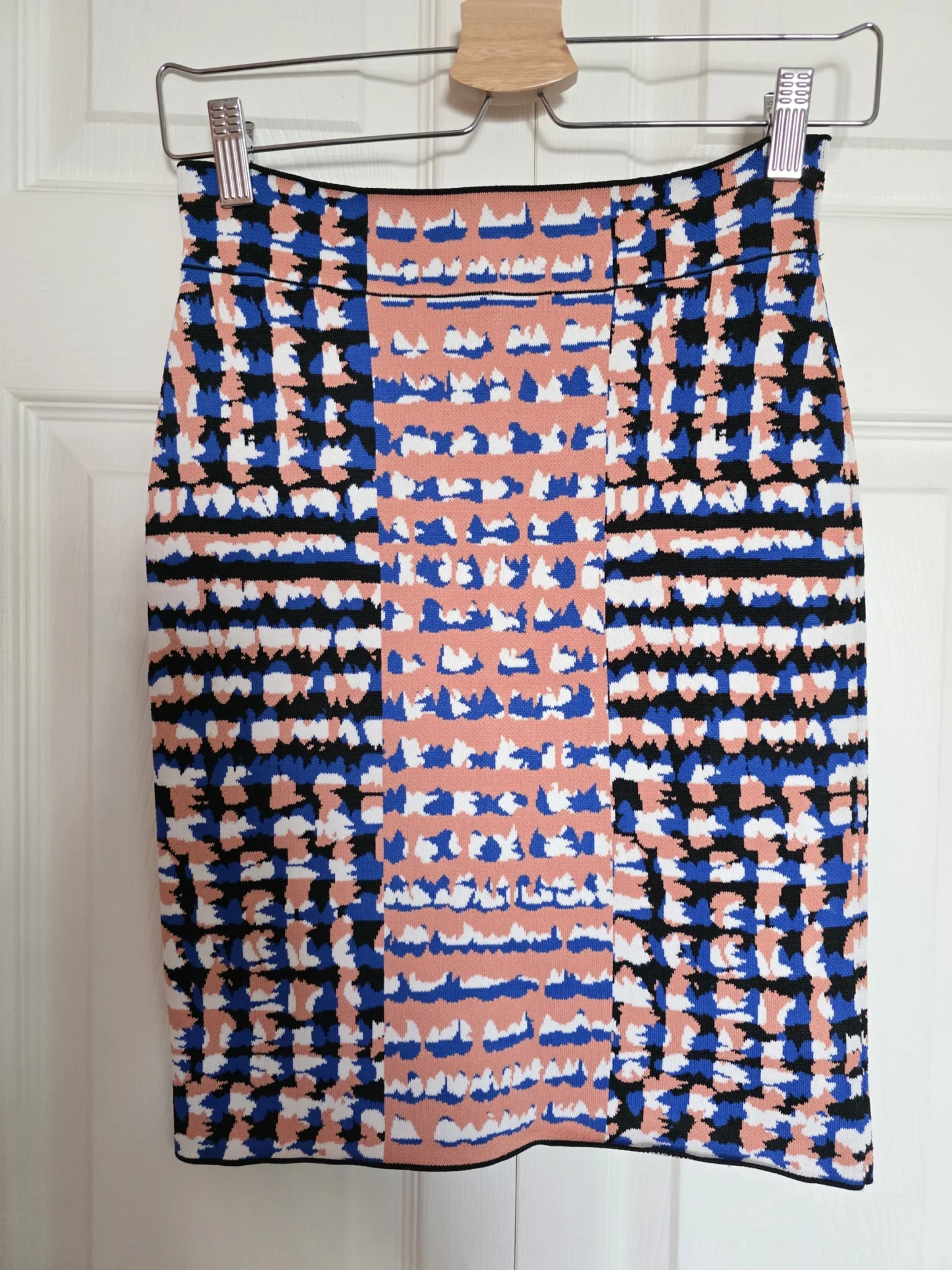 Image for Jupe bandage BCBGMAXAZRIA en maille jacquard géométrique