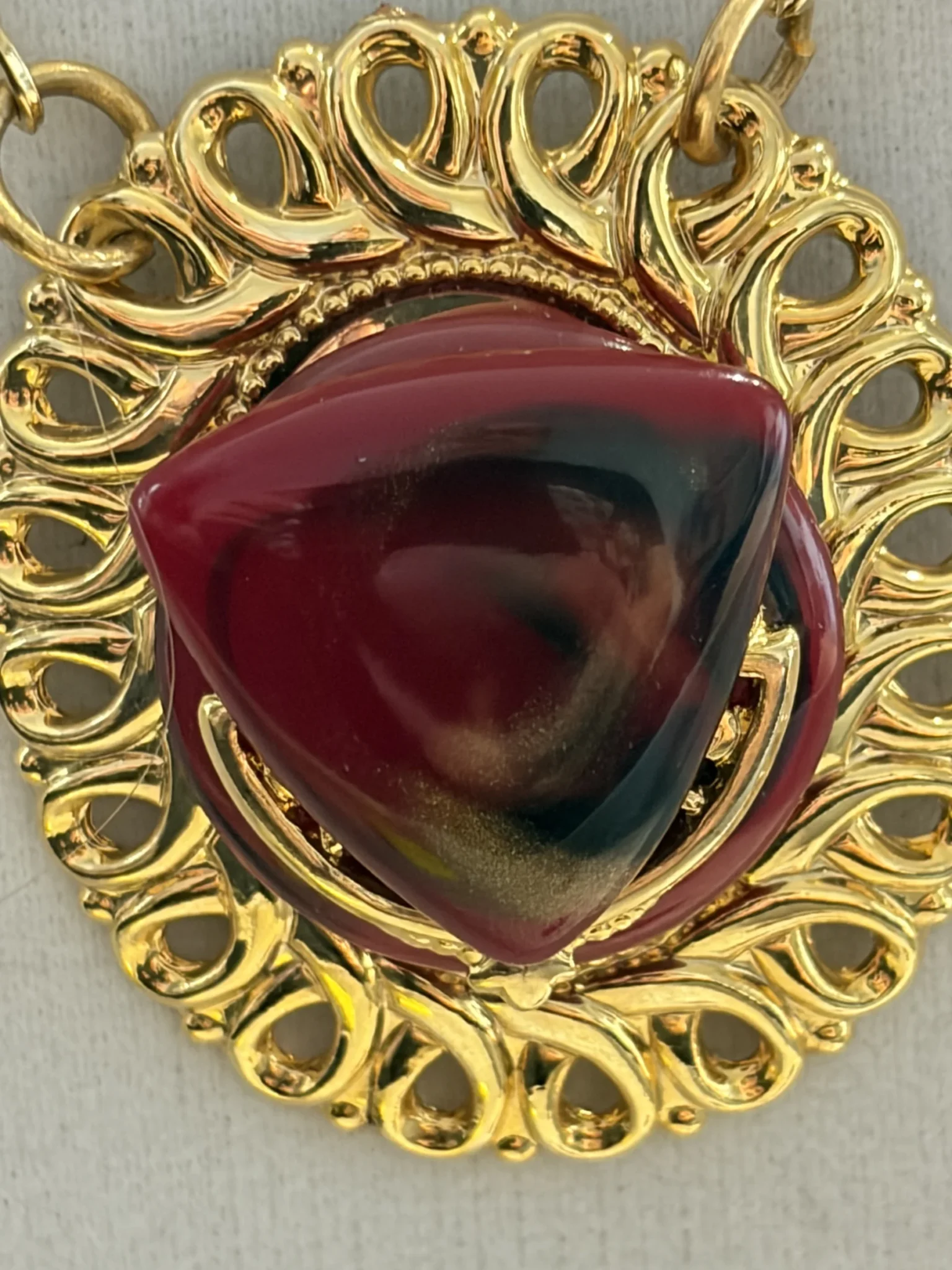 Image for Ensemble Parure Vintage Collier Double Rangée Pendentif Rouge Bordeaux et Boucles d'Oreilles Clips Doré