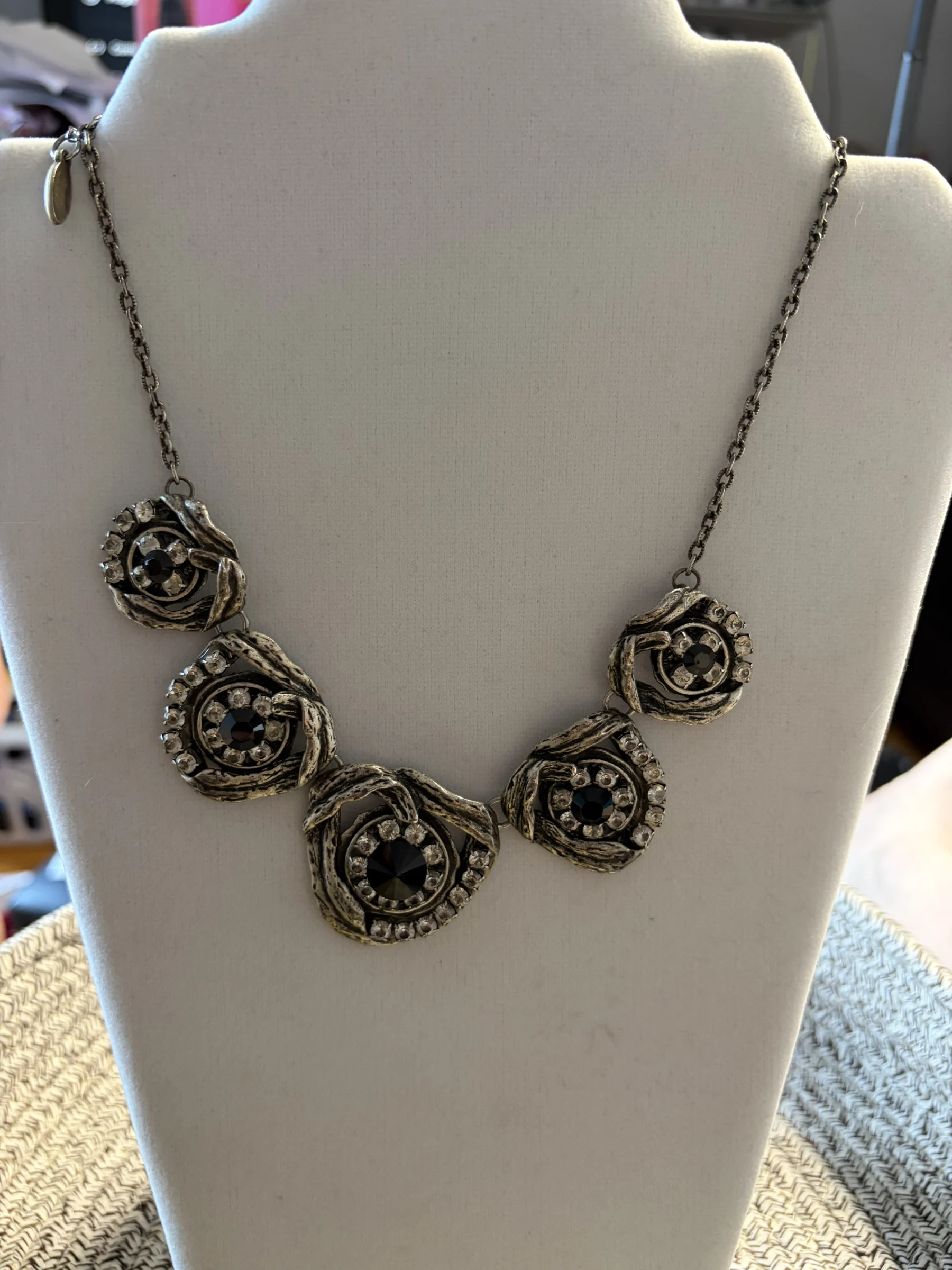 Collier Plastron Vintage Creations Georgianni Cristaux Strass Fait Main Canada *Autre seconde main