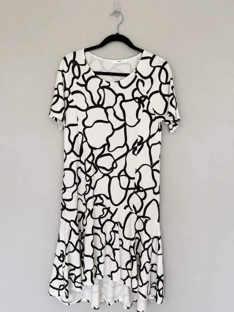Featured image for UCHUU Montréal flowing midi dress