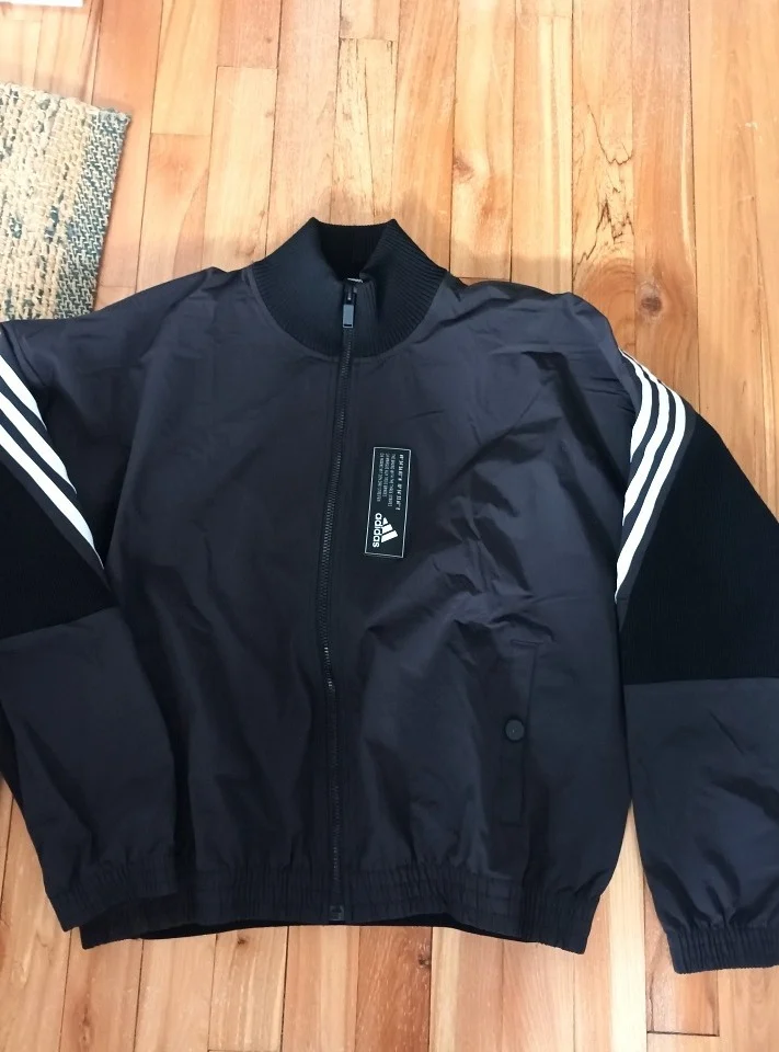 New sports jacket – adidas women’s – S Adidas seconde main