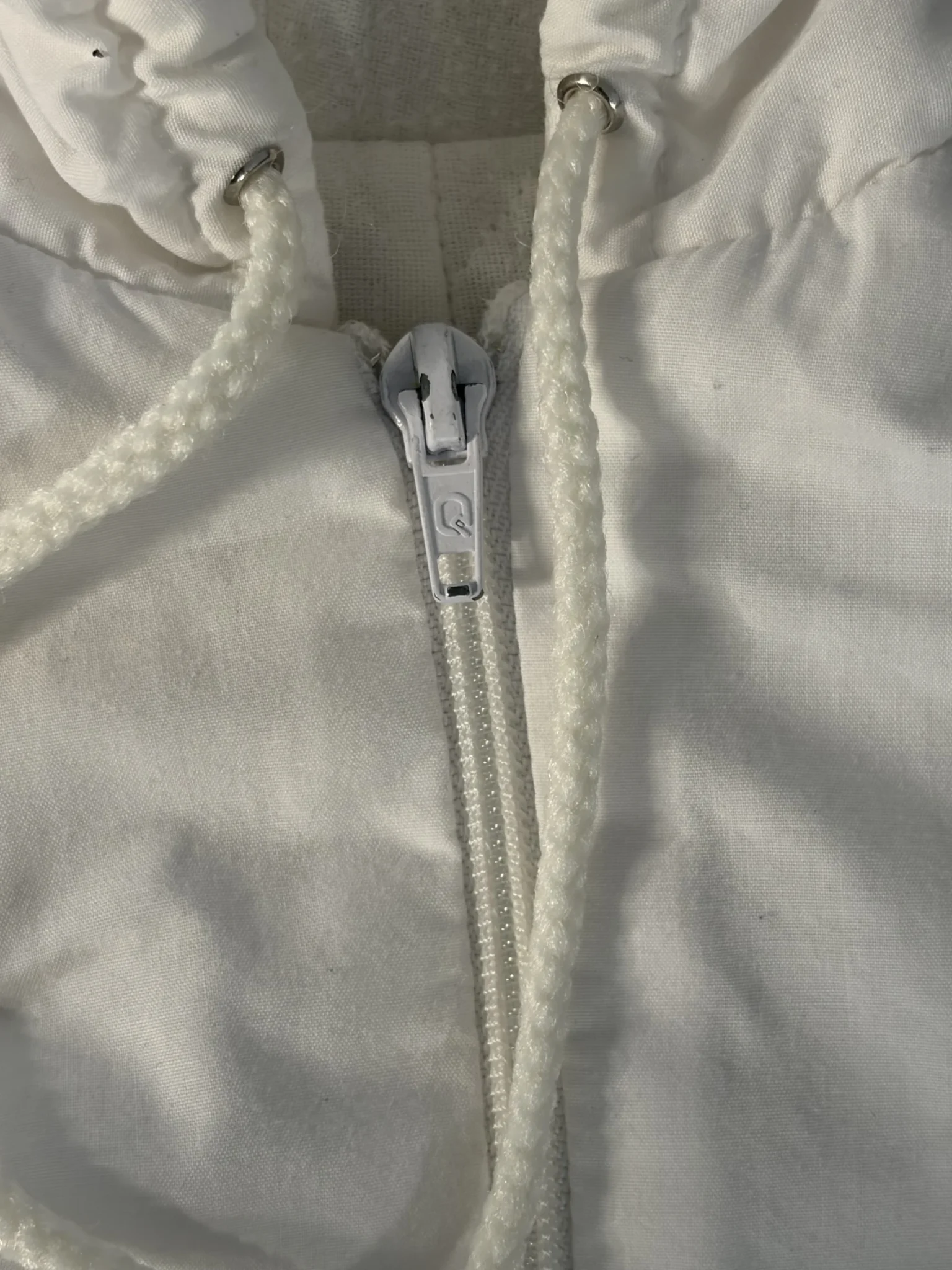 Image for Ski suit / Vintage white baby sleeping bag, 3–6 months – MADE IN CANADA