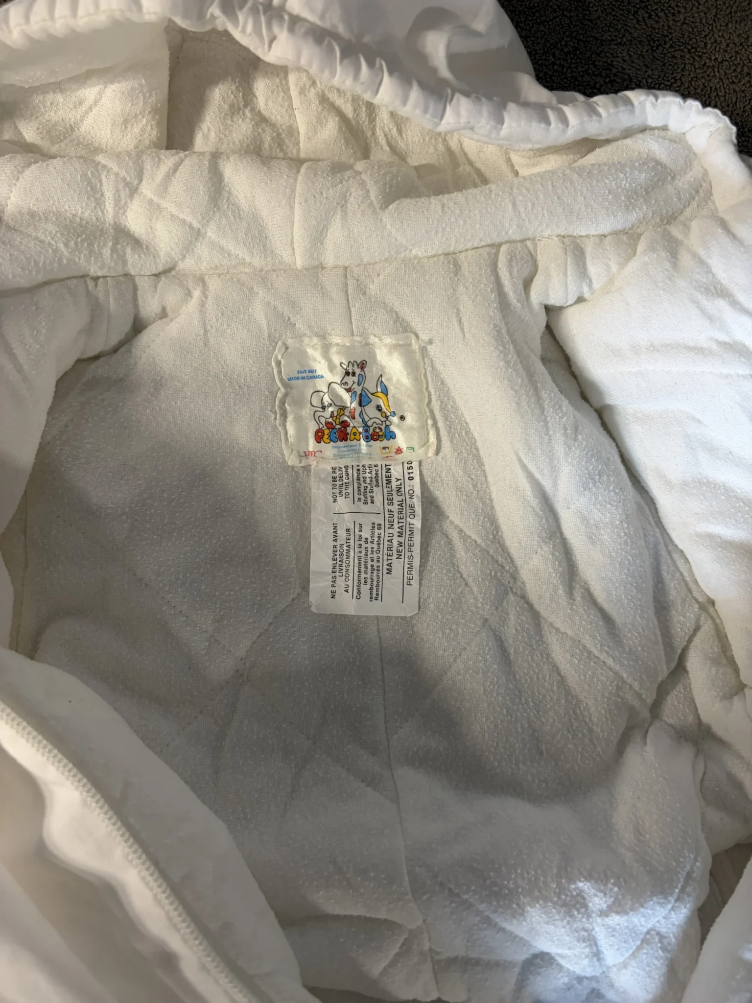 Image for Ski suit / Vintage white baby sleeping bag, 3–6 months – MADE IN CANADA