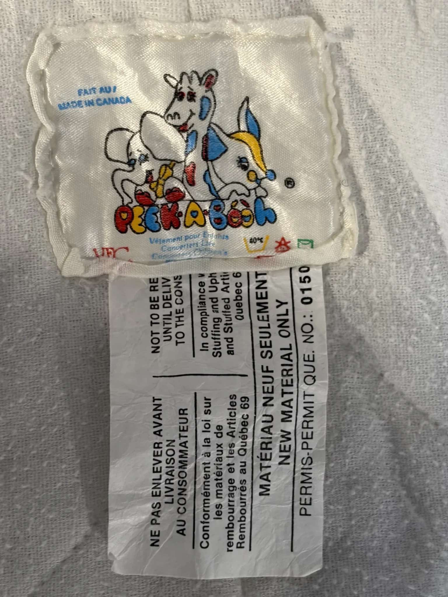 Image for Ski suit / Vintage white baby sleeping bag, 3–6 months – MADE IN CANADA