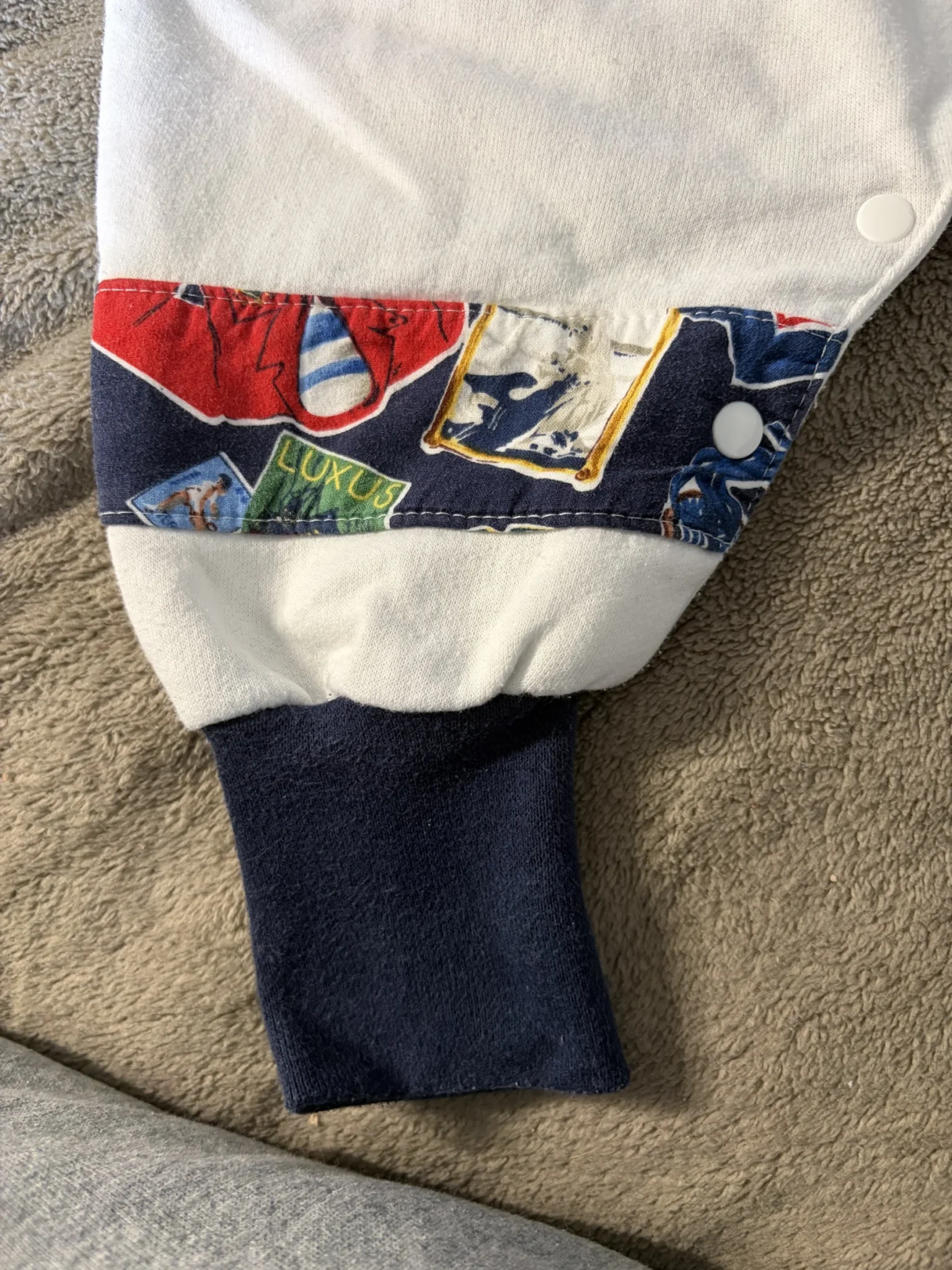 Image for MINIMAXI vintage baby pyjama and beret set – Made in Canada – 12 months