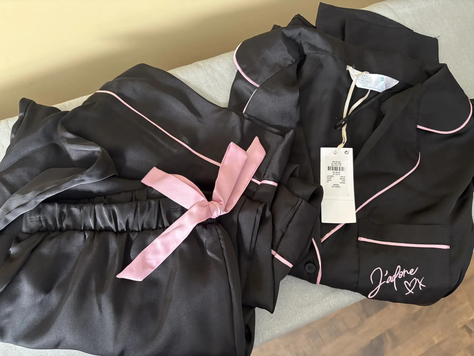 Primark – New black satin pyjamas *Other seconde main