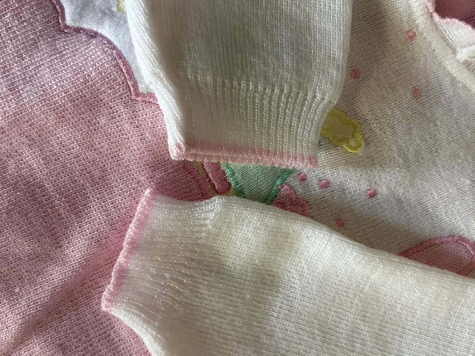 Image for Crackerjack vintage pink and white knitted romper – 6 months
