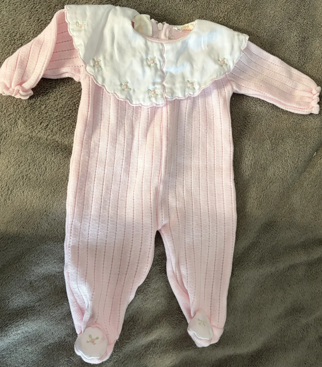 Featured image for Beautiful vintage pink knitted pyjamas / romper – 3 months
