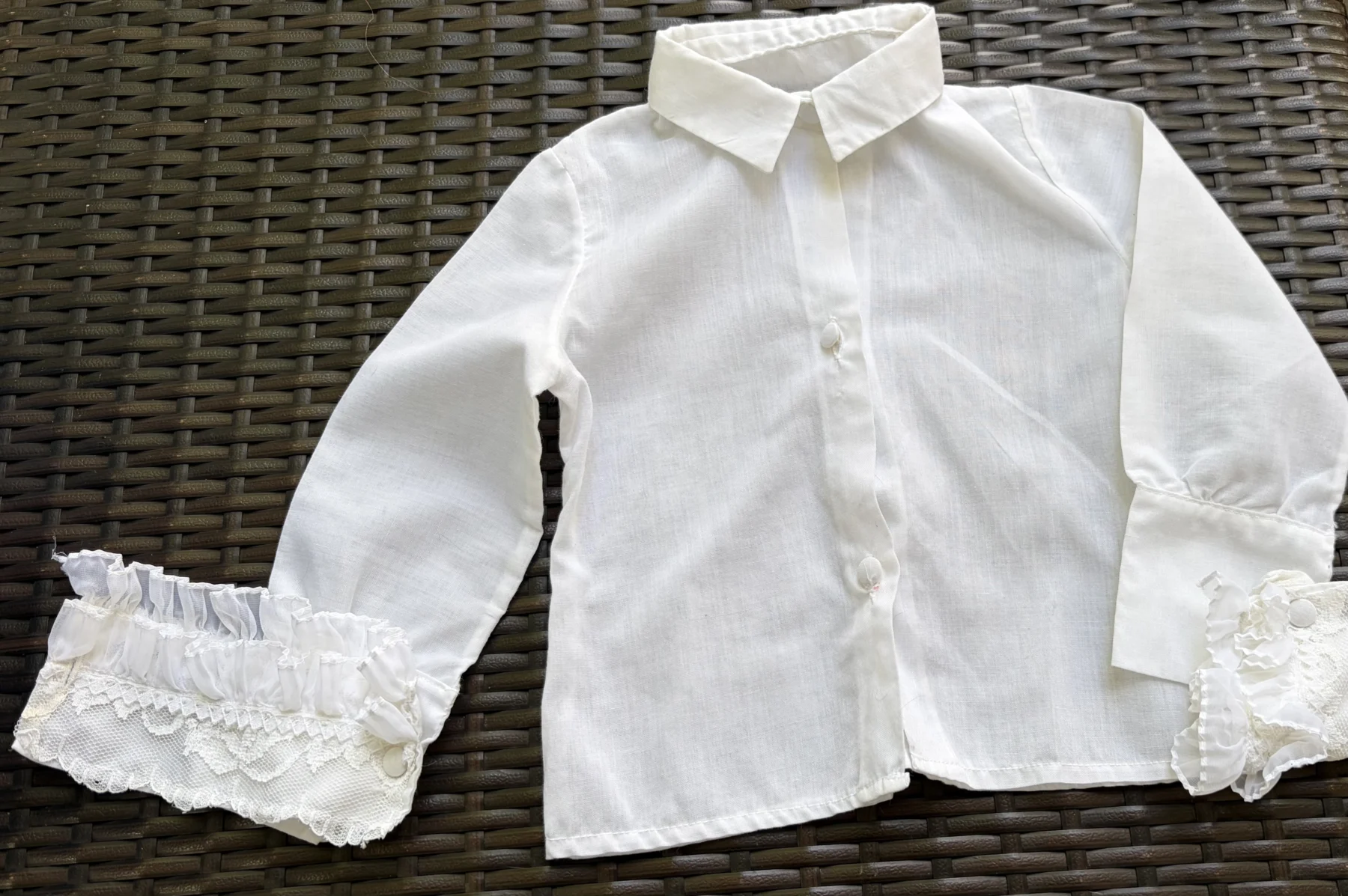 Vintage formal shirt for babies (9–12 months) – Removable lace cuffs *Other seconde main