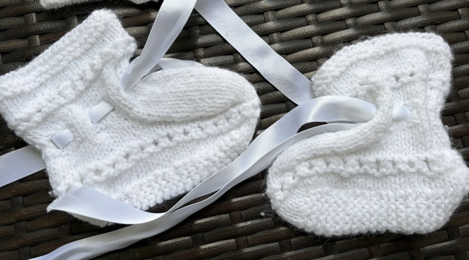 Image for Élysée Newborn Knitwear Set 🤍 Cardigan & Booties