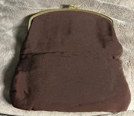 Vintage ST. JOHN evening clutch bag with built-in mini purse – Brown & Gold *Other seconde main