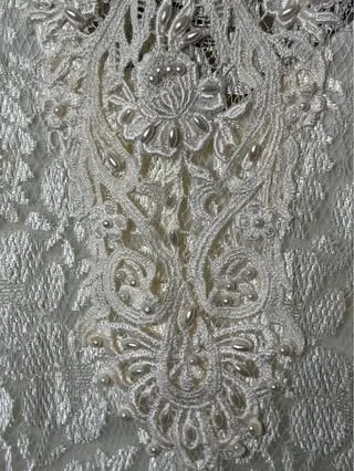 Image for 1980s Vintage Lace and Beaded Wedding Dress – William S. (Made in Canada) – Size S / 4–6