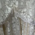 Thumbnail for 1980s Vintage Lace and Beaded Wedding Dress – William S. (Made in Canada) – Size S / 4–6