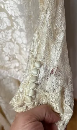 Image for 1980s Vintage Lace and Beaded Wedding Dress – William S. (Made in Canada) – Size S / 4–6
