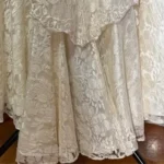 Thumbnail for 1980s Vintage Lace and Beaded Wedding Dress – William S. (Made in Canada) – Size S / 4–6