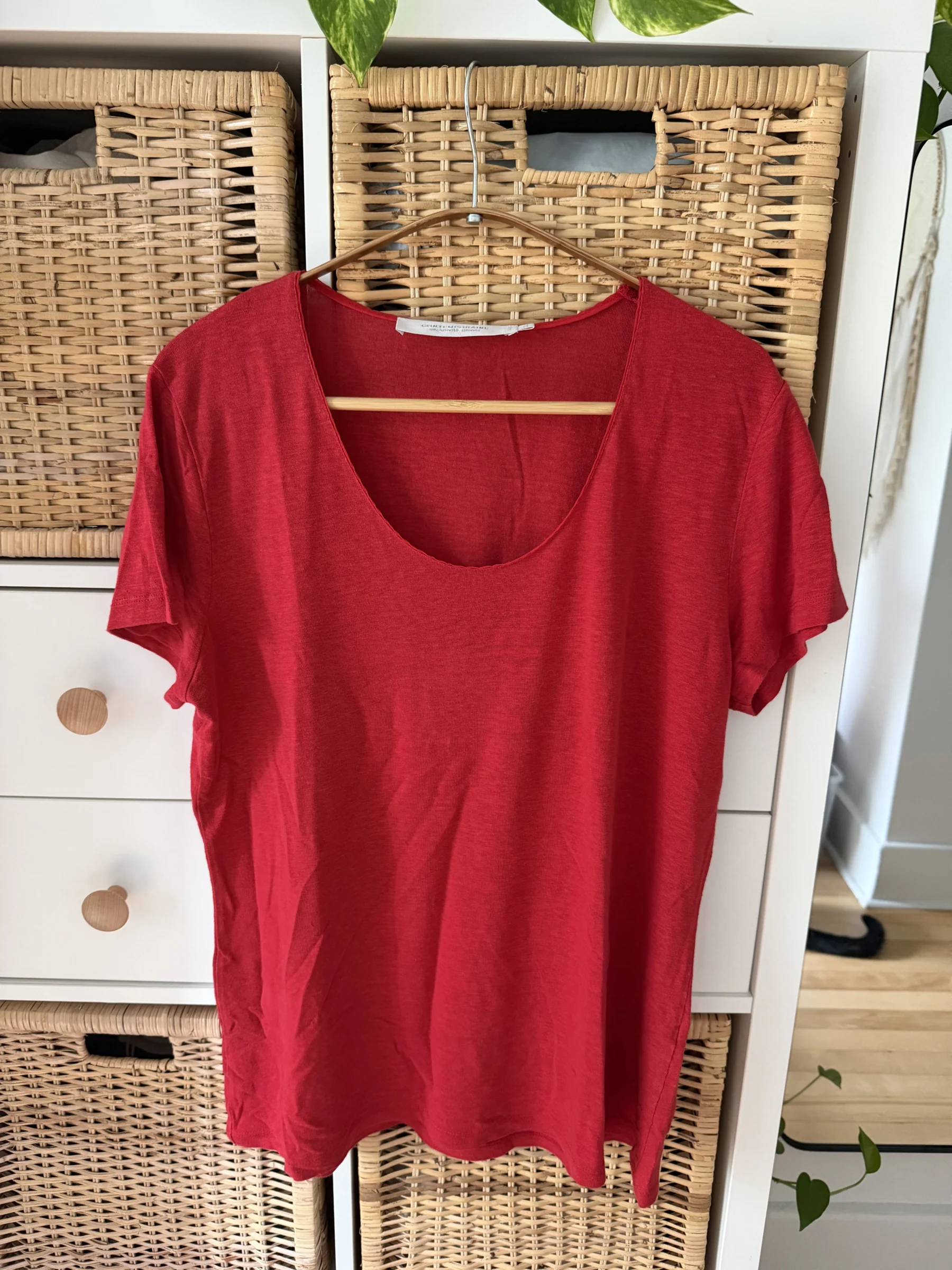 T-shirt simons Contemporaine seconde main