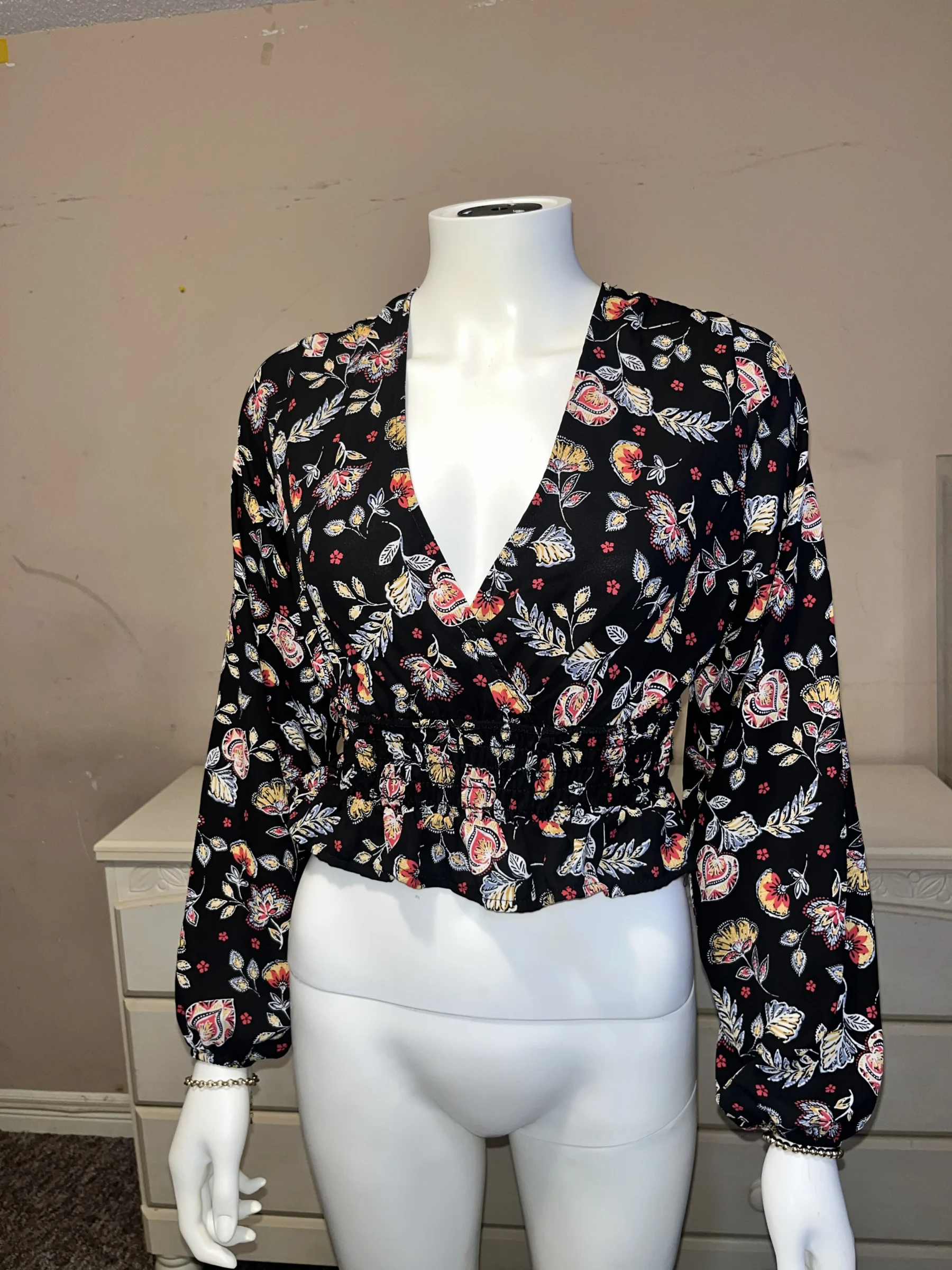 long-sleeved floral crop top *Other seconde main