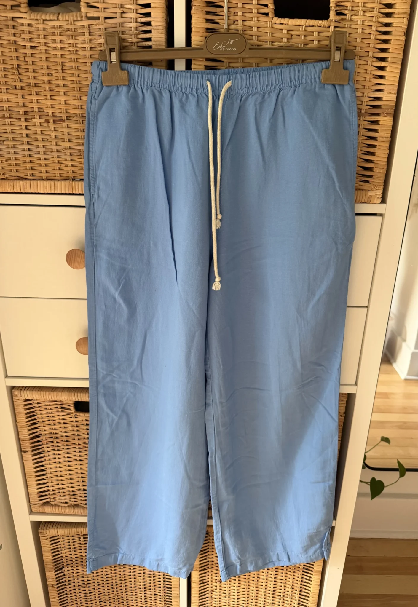 Featured image for Uniqlo trousers